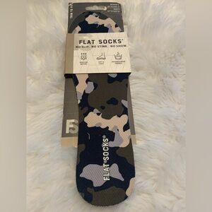 FLAT SOCKS Cammo Unisex no slip inserts NWT Men’s size to 10 / Womens size to 11